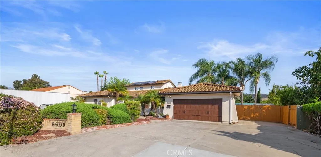 8609 Dunwoodie Road