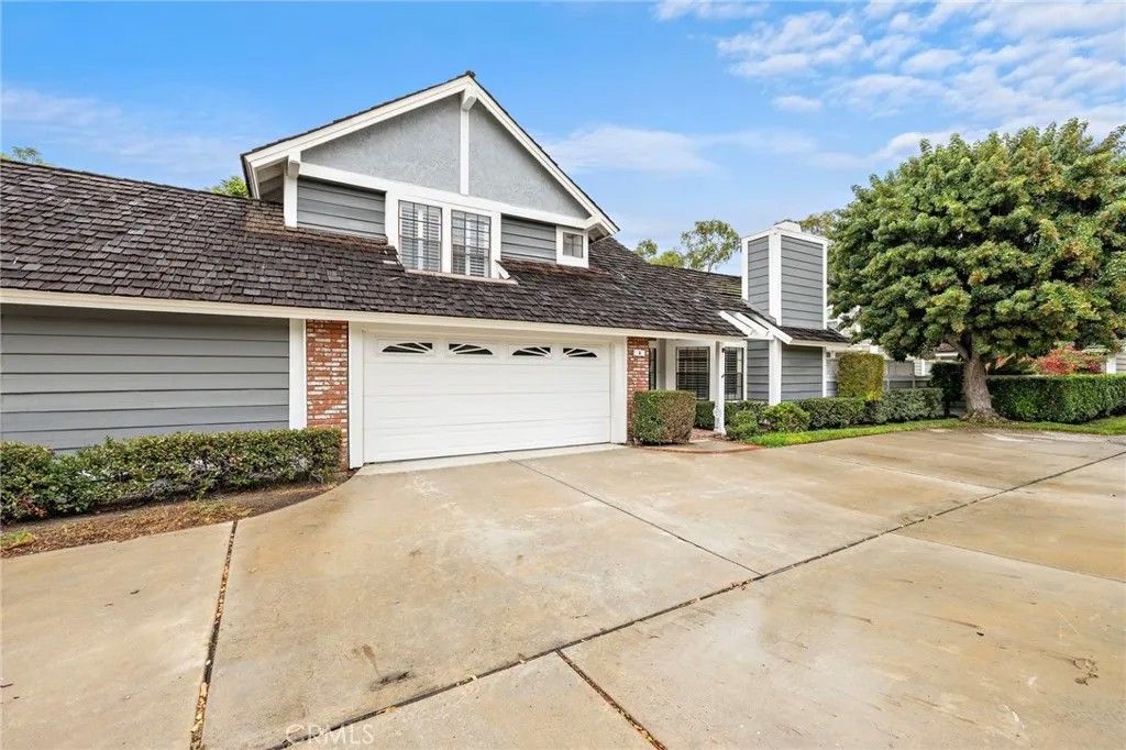 Photo of 6 Fieldflower, Irvine, CA 92614 (MLS # OC26015922)