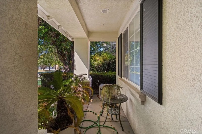 1591 Valley Falls