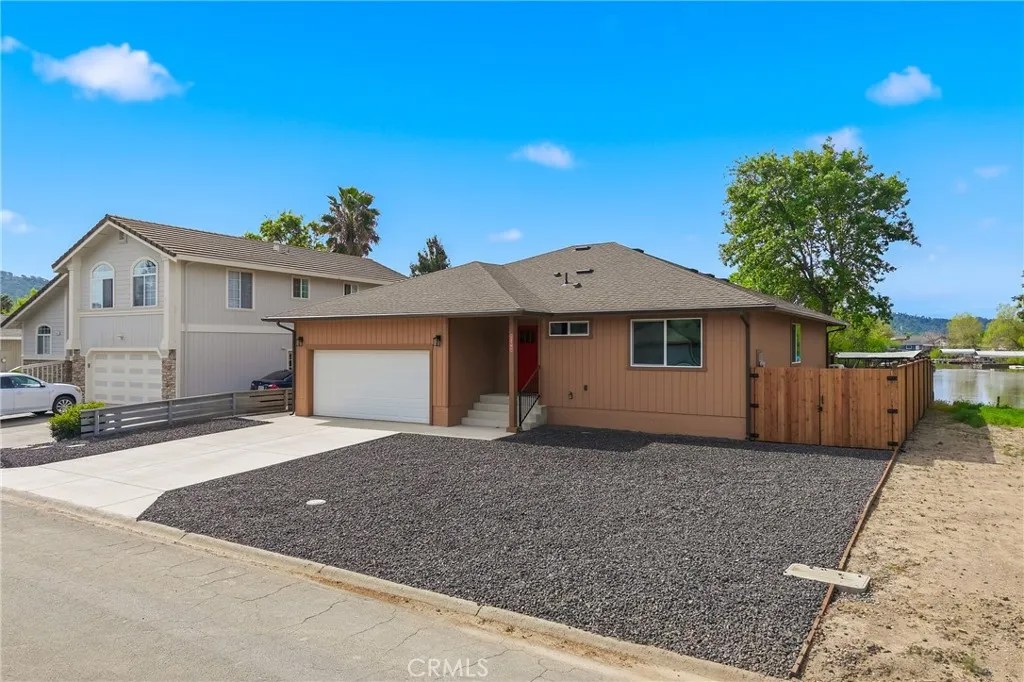 13161 Venus Village