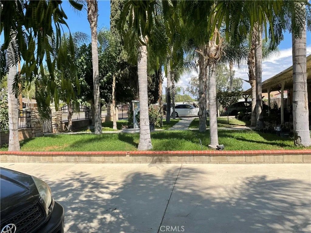 Photo of 21131 Martin St, Perris, CA 92570 (MLS # CV26025602)