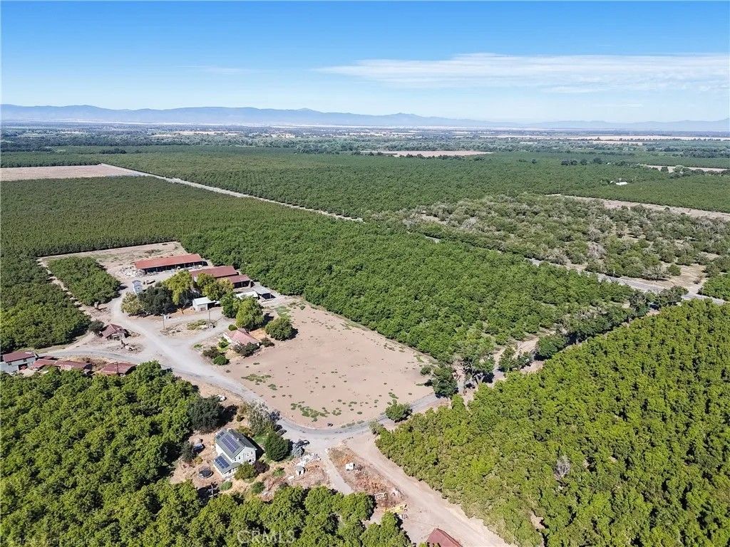 Photo of 4215 Stephens Rd, Corning, CA 96021 (MLS # SN25273438)