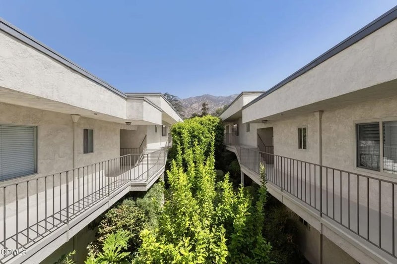 555 W Sierra Madre Boulevard I