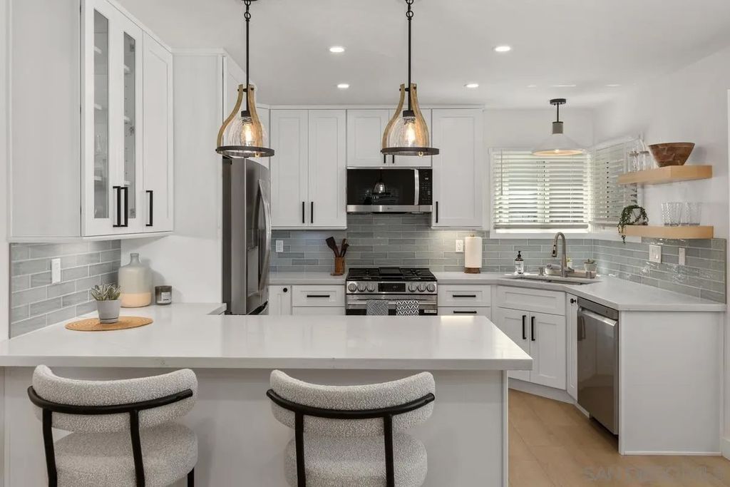 Photo of 1743 Reed Ave, San Diego, CA 92109 (MLS # 260002535)