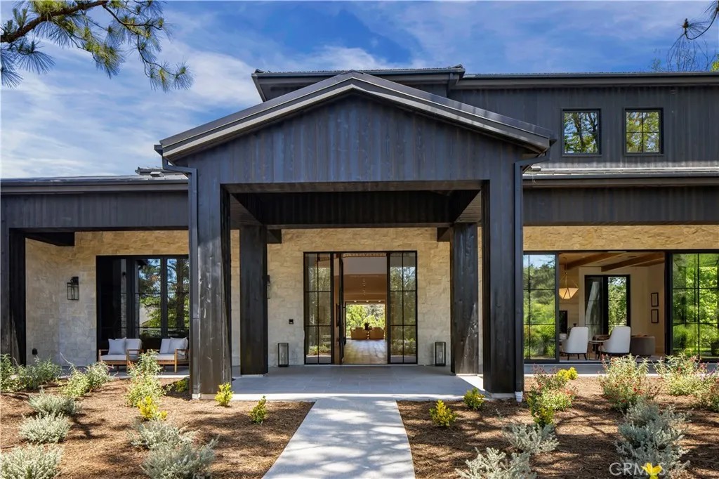 24341 ROLLING VIEW Road