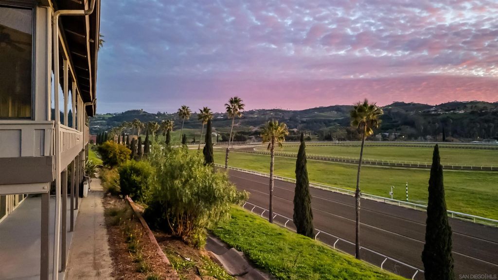 Photo of 44 Via Casitas, Bonsall, CA 92003 (MLS # 2600123)