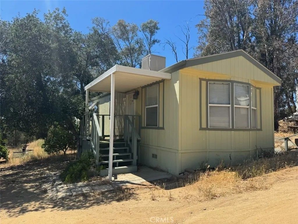 Photo of 32855 Debon Street, Menifee, CA 92584 (MLS # OC26082975)