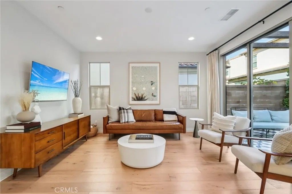 Photo of 110 Globe, Irvine, CA 92618 (MLS # OC25266186)