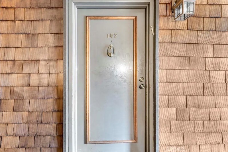 170 N Grand Avenue 102