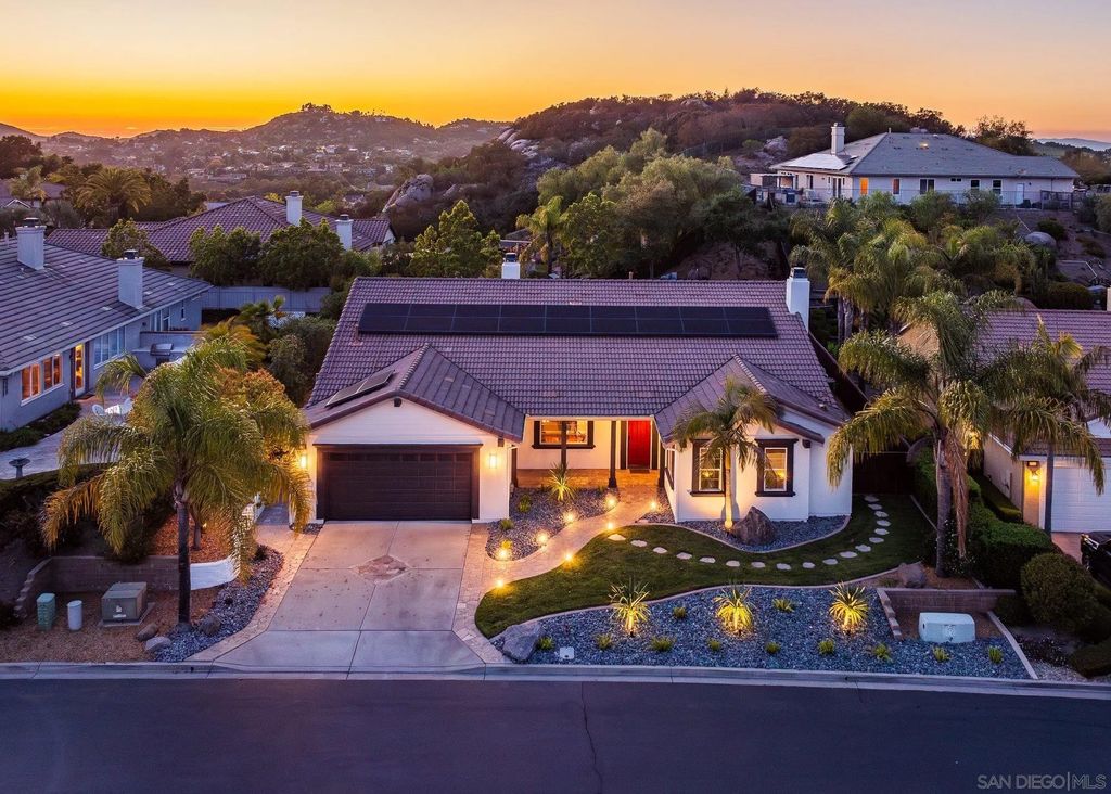 Photo of 10528 Pinion Trl, Escondido, CA 92026 (MLS # 250042577)