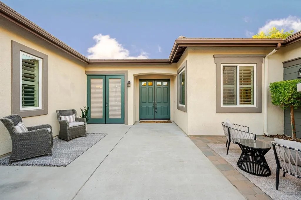 853 Hidden View Lane