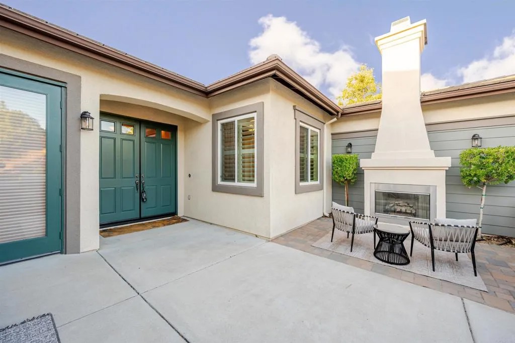 853 Hidden View Lane