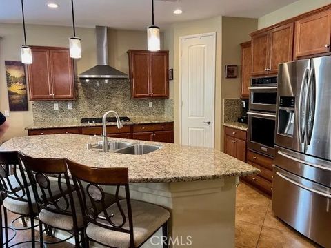 18920 Lasso Street Apple Valley CA 92308