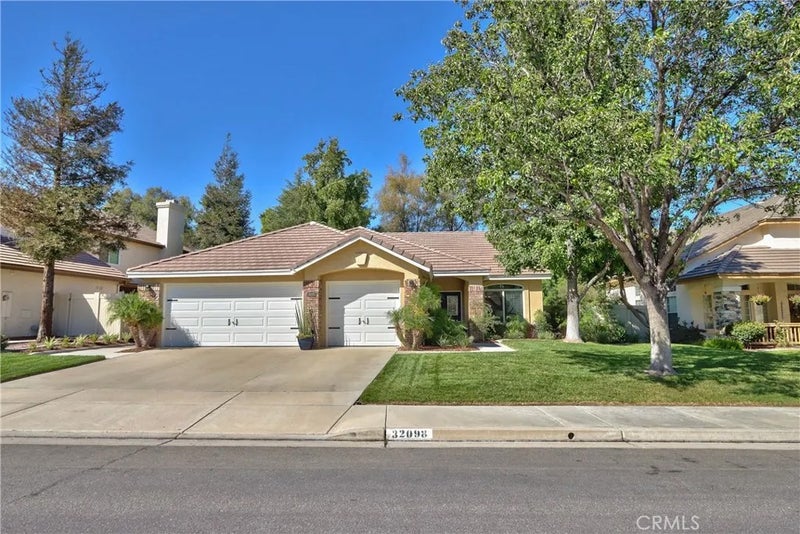 32098 Camino Seneco