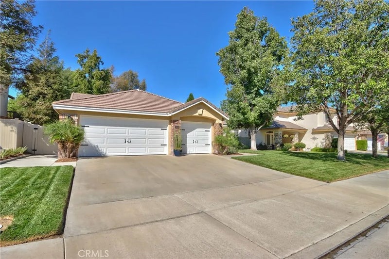 32098 Camino Seneco