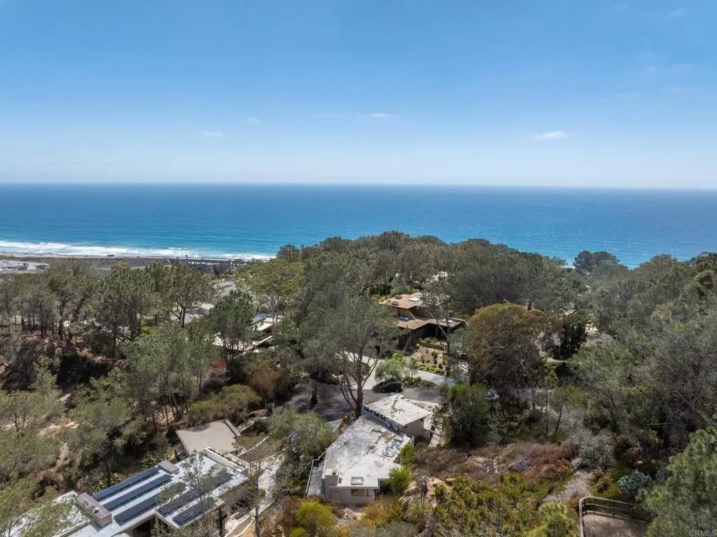 Photo of 461 Hidden Pines Ln, Del Mar, CA 92014 (MLS # NDP2606644)