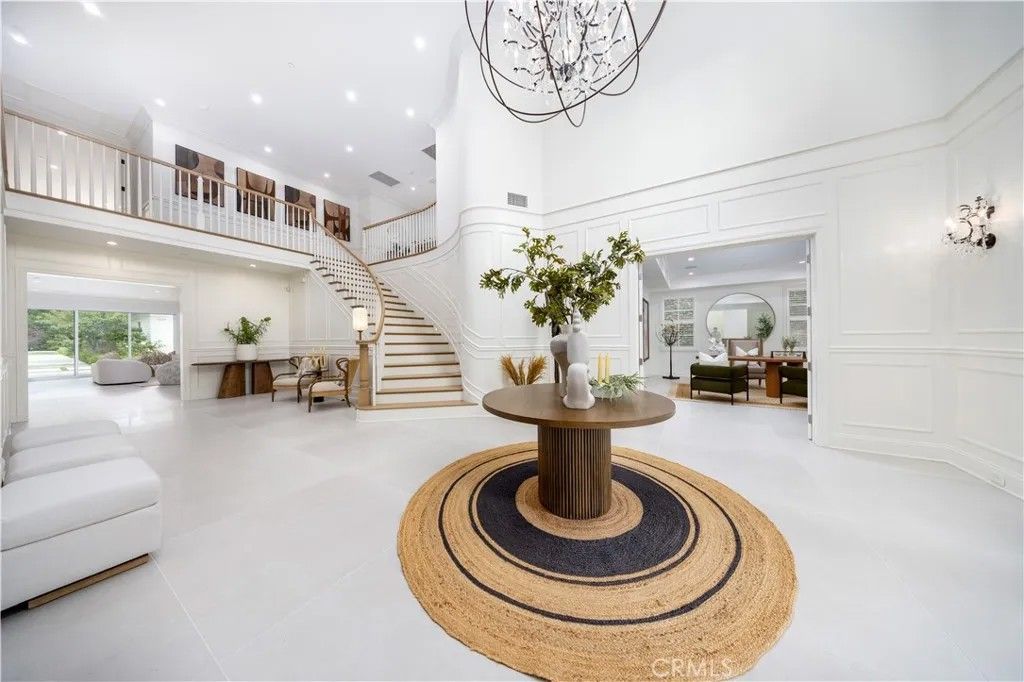 Photo of 2015 Bella Vista Avenue, Arcadia, CA 91007 (MLS # OC25268921)