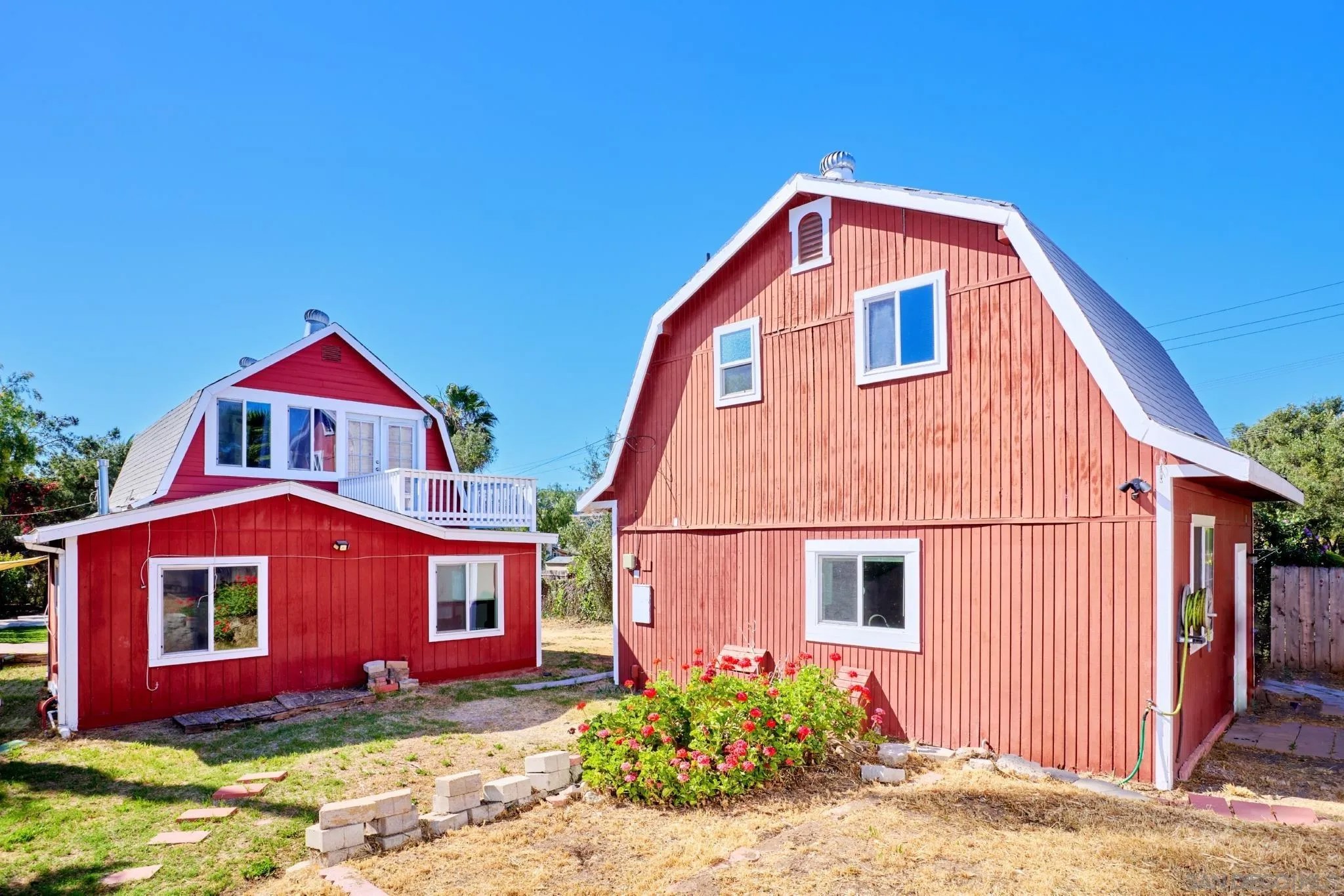 3043-45 Helix Street