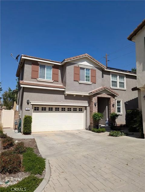 Photo of 753 Huron Pl, Claremont, CA 91711 (MLS # MB26048633)