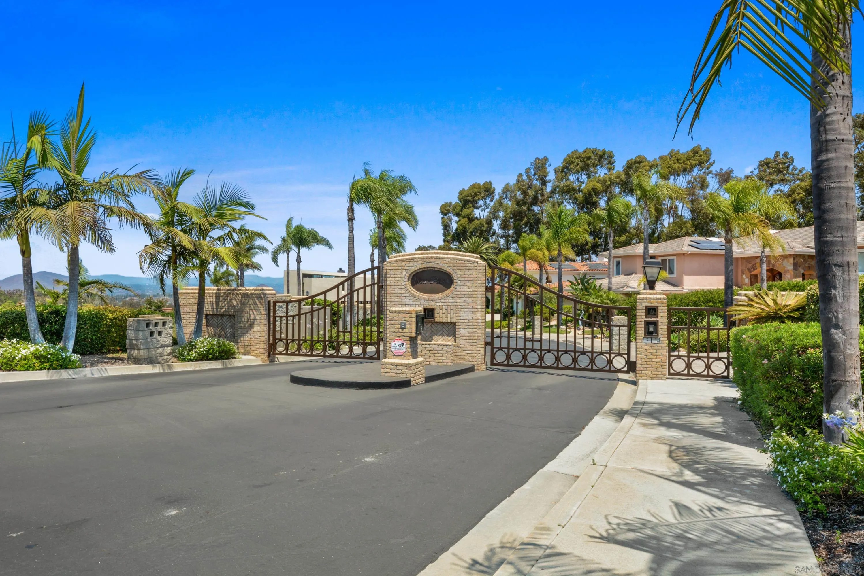 12131 View Pointe Row