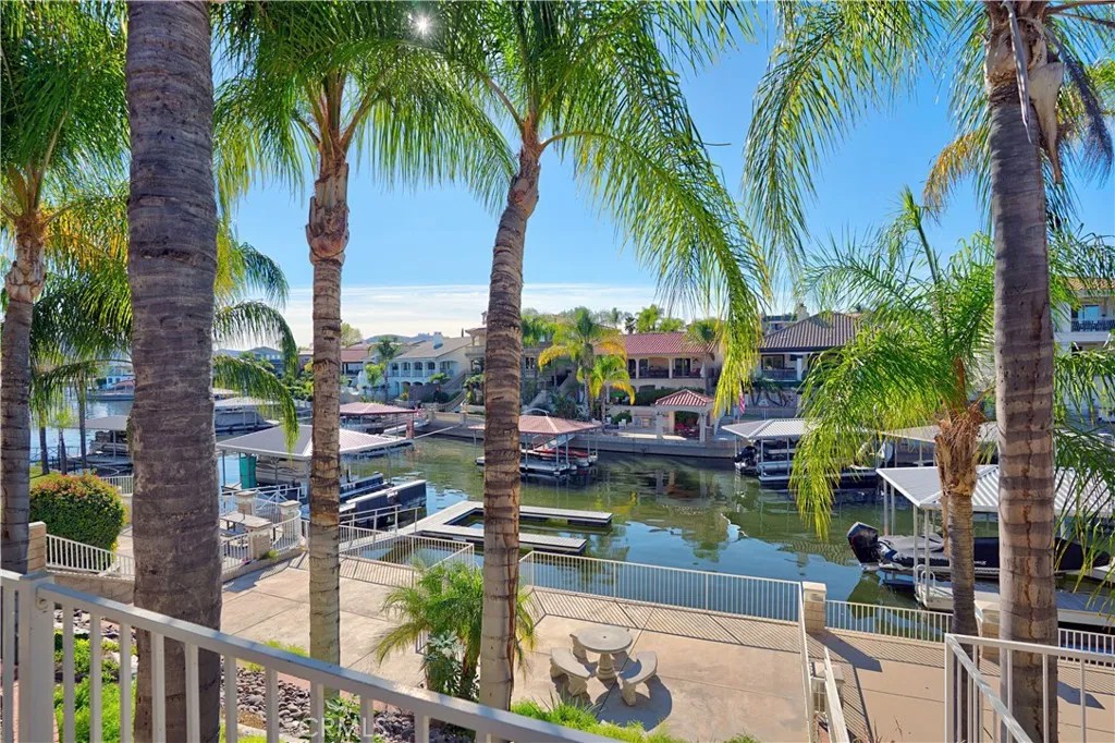 22443 Whirlaway Court