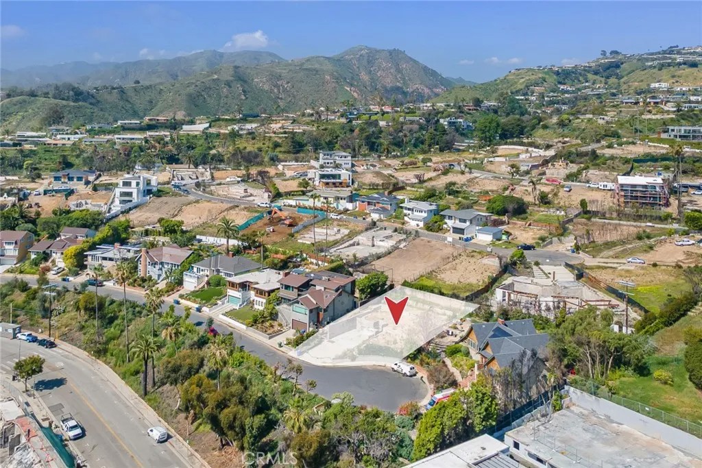 16625 Marquez