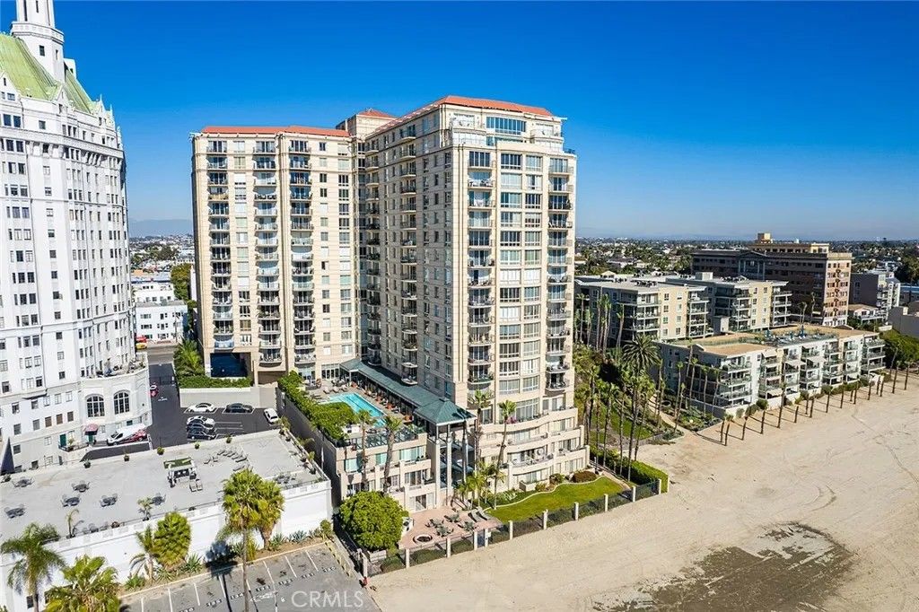 Photo of 850 E Ocean Blvd #1604, Long Beach, CA 90802 (MLS # PW25280473)