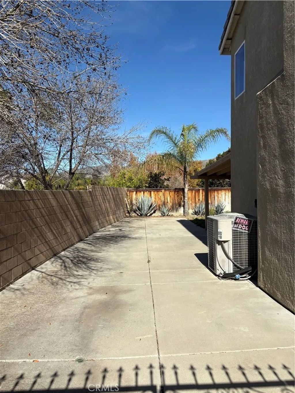 Photo of 941 Garrett Way, San Jacinto, CA 92583 (MLS # WS26028718)