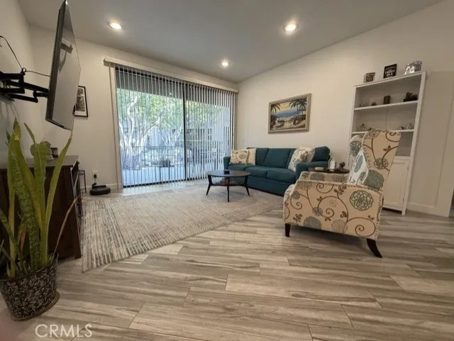 10620 Lakeside Drive North 281