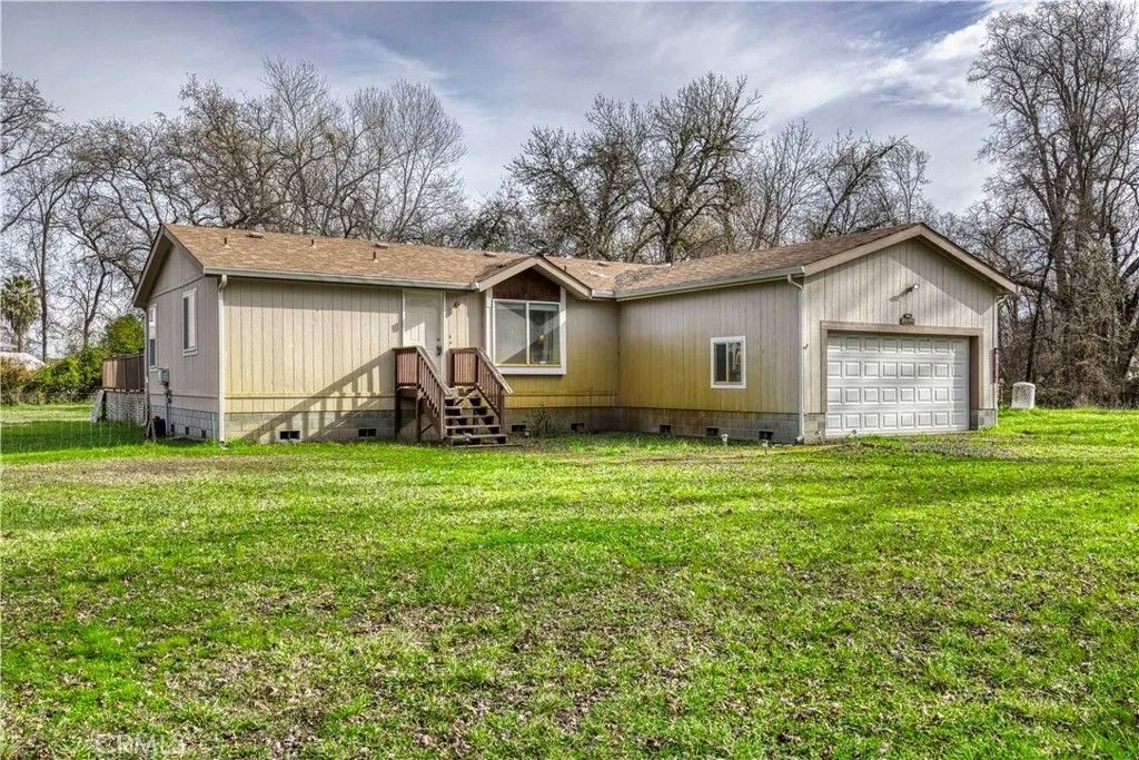 Photo of 2816 Park View Drive, Lakeport, CA 95453 (MLS # LC26015101)