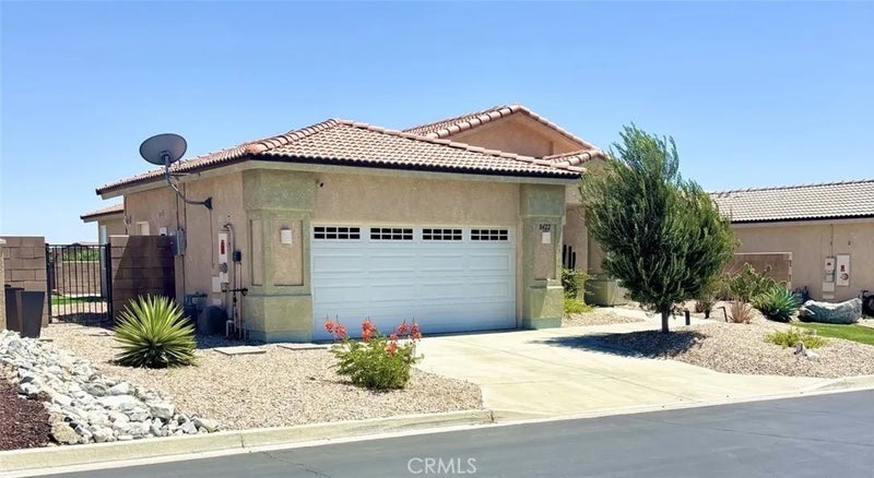 8422 Meadows
