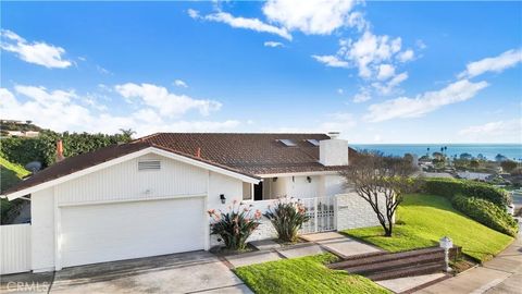 Tiny photo for 32432 Seven Seas Drive, Dana Point, CA 92629 (MLS # LG26022220)
