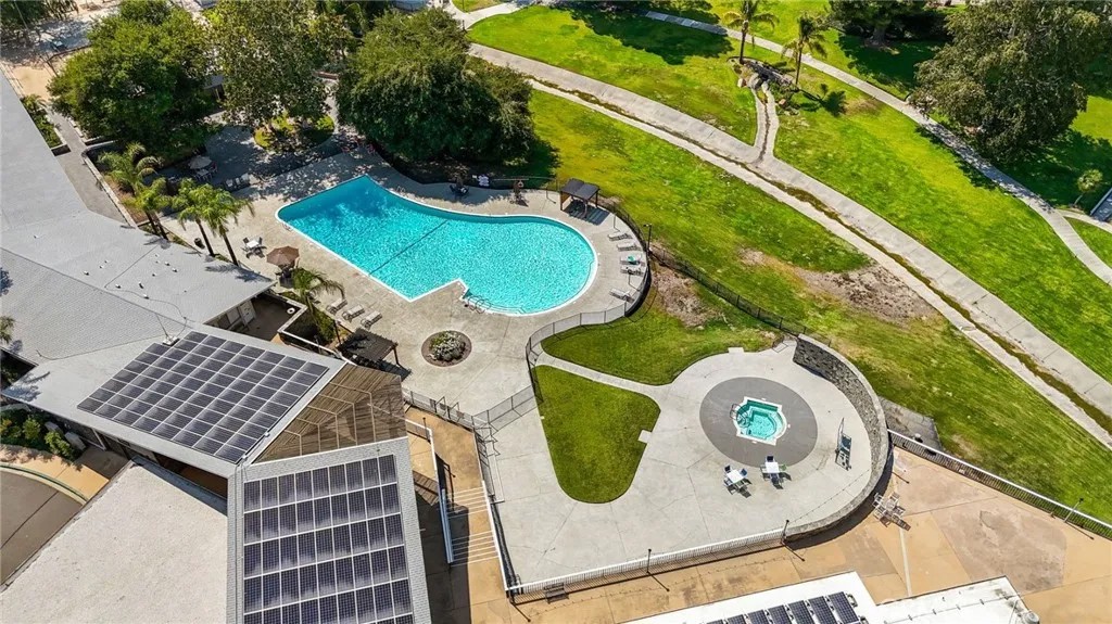 26725 Oak Garden Court