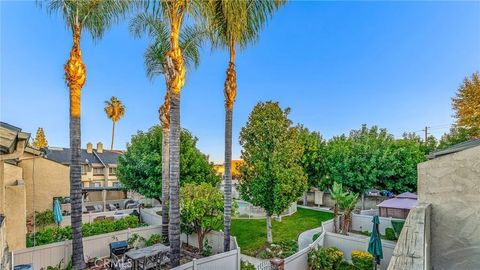 Tiny photo for 181 W La Verne #5, Pomona, CA 91767 (MLS # DW25273935)