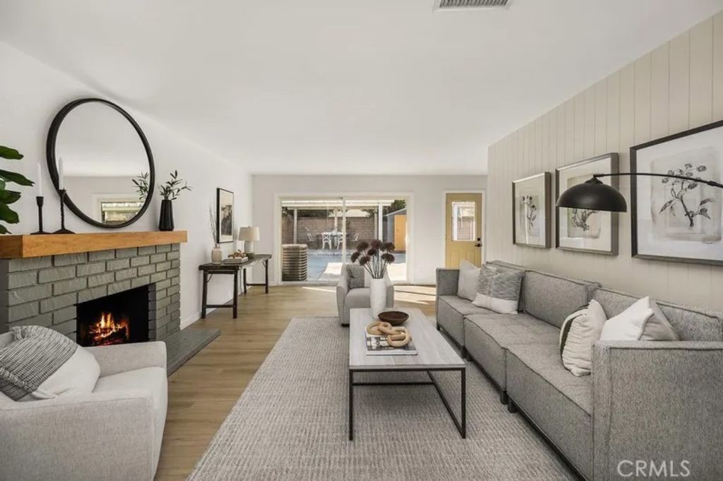 Photo of 23225 Broadwell Ave, Torrance, CA 90502 (MLS # PW26011927)