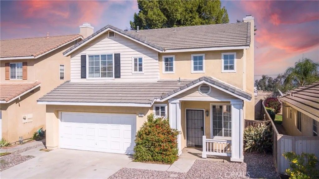 Photo of 323 Camden Court, Corona, CA 92879 (MLS # IV25240212)