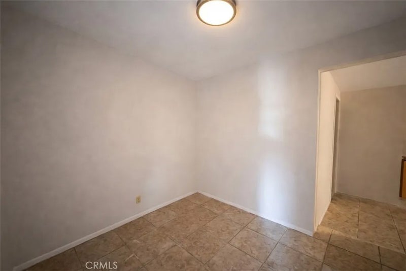 328 N Helena