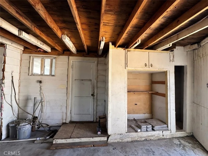 328 N Helena