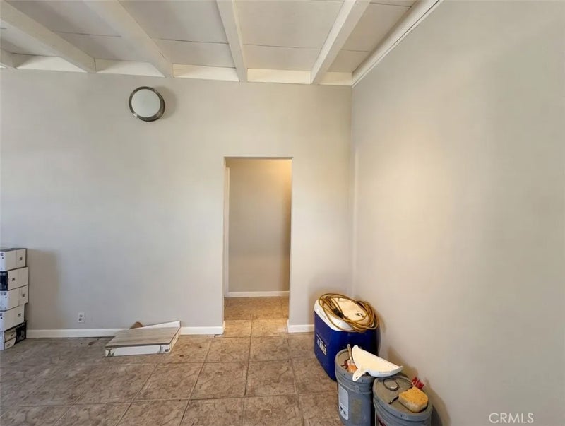 328 N Helena