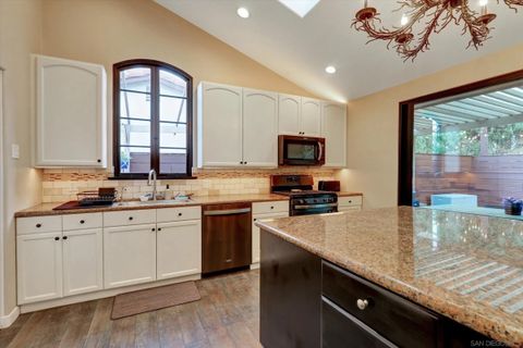 Tiny photo for 2002 Mendocino Blvd, San Diego, CA 92107 (MLS # 250045413)