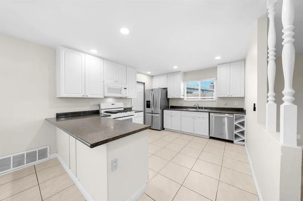 543 Palmwood Court