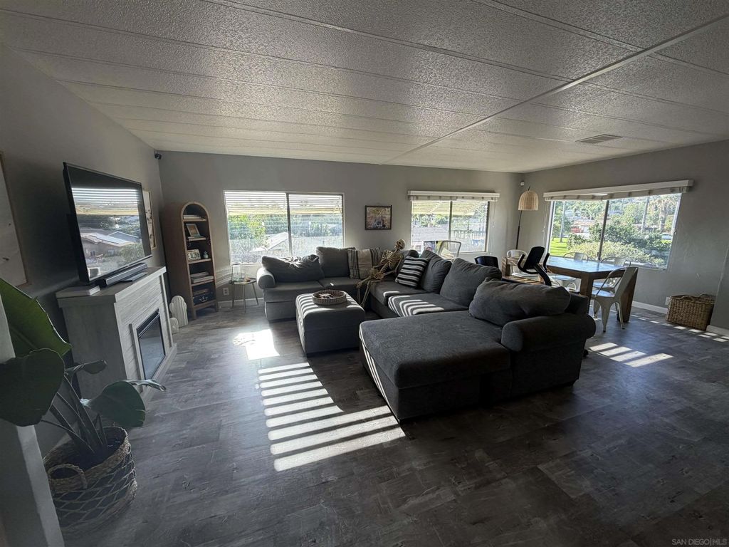Photo of 971 Borden Rd #18, San Marcos, CA 92069 (MLS # 250041096)
