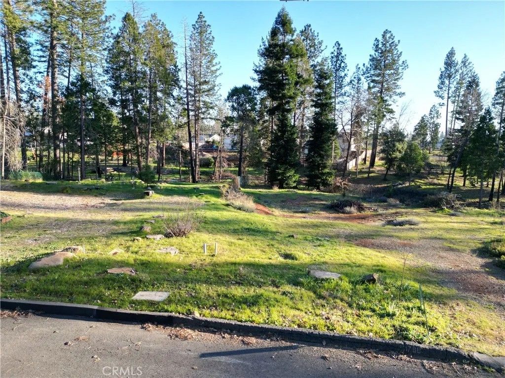 Photo of 13788 Ferguson Dr, Magalia, CA 95954 (MLS # SN26009205)