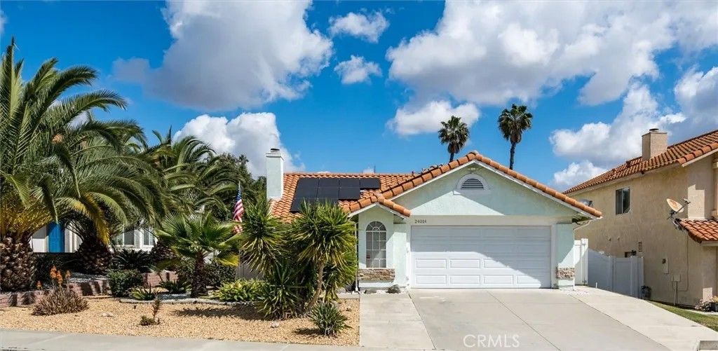 Photo of 24014 Manresa Court, Murrieta, CA 92562 (MLS # SW26070721)