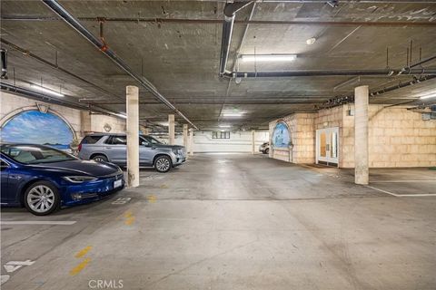 Tiny photo for 1000 E Ocean Blvd #613, Long Beach, CA 90802 (MLS # PW25251894)