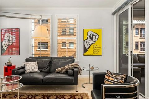 Tiny photo for 1000 E Ocean Blvd #613, Long Beach, CA 90802 (MLS # PW25251894)