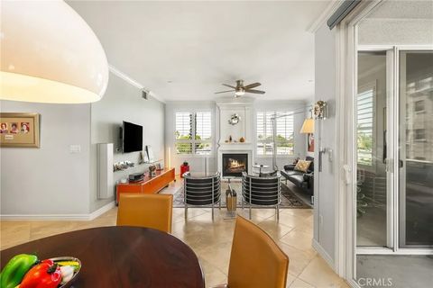 Tiny photo for 1000 E Ocean Blvd #613, Long Beach, CA 90802 (MLS # PW25251894)