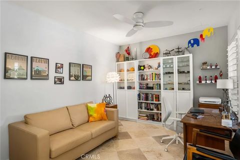 Tiny photo for 1000 E Ocean Blvd #613, Long Beach, CA 90802 (MLS # PW25251894)