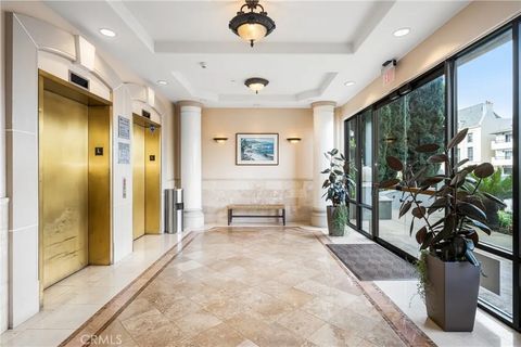 Tiny photo for 1000 E Ocean Blvd #613, Long Beach, CA 90802 (MLS # PW25251894)