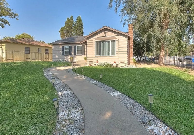 2803 Ladera Road
